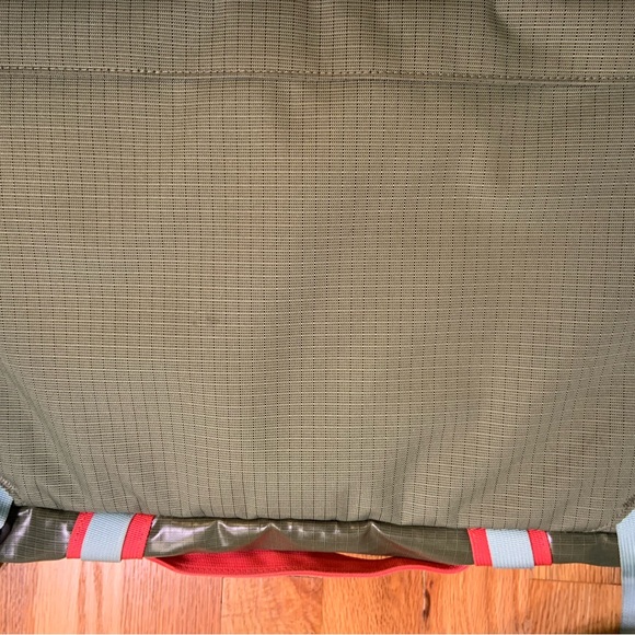 Patagonia Black Hole Messenger Bag 12L - Picture 8 of 8